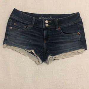 Jean Shorts Lace Detail